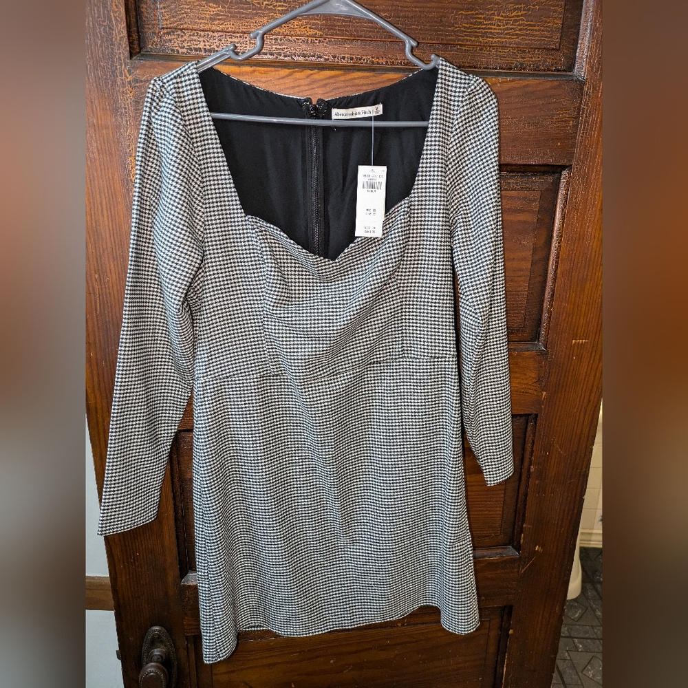 Abercrombie & Fitch Sweetheart Neckline Long Sleeve Mini Dress Houndstooth M